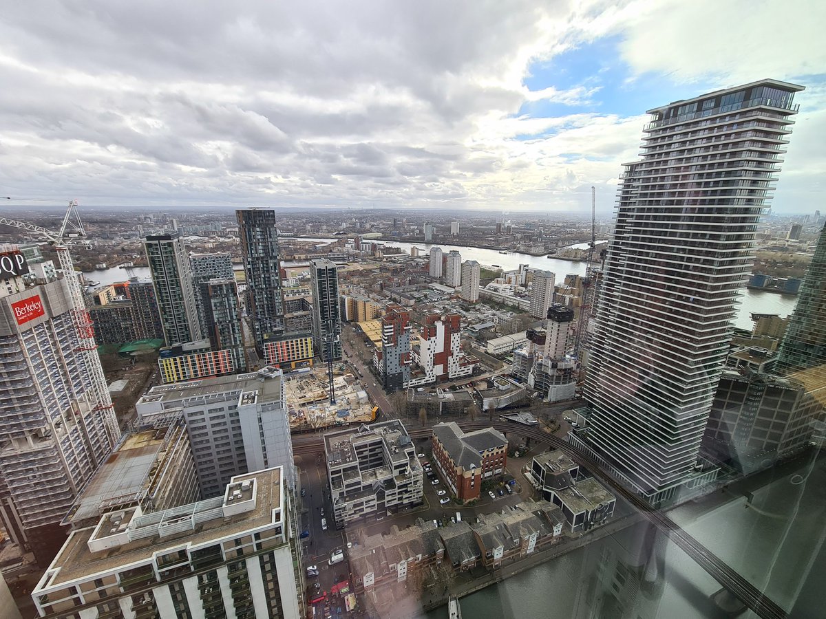 AdamWittekTV's tweet photo. A job with a view 🏙
Great to do some #autocue #presenting again for @MDATraining with a super crew from #CinergyMedia 🎬
Dir @CarlMedland DOP #TomDeRegibus Sound #ManteBale
@CCTVenues #PolishPresenter #GermanPresenter #UKPresenter #CorporatePresenter #Teleprompter #MDATraining https://t.co/9D3mQewmzO