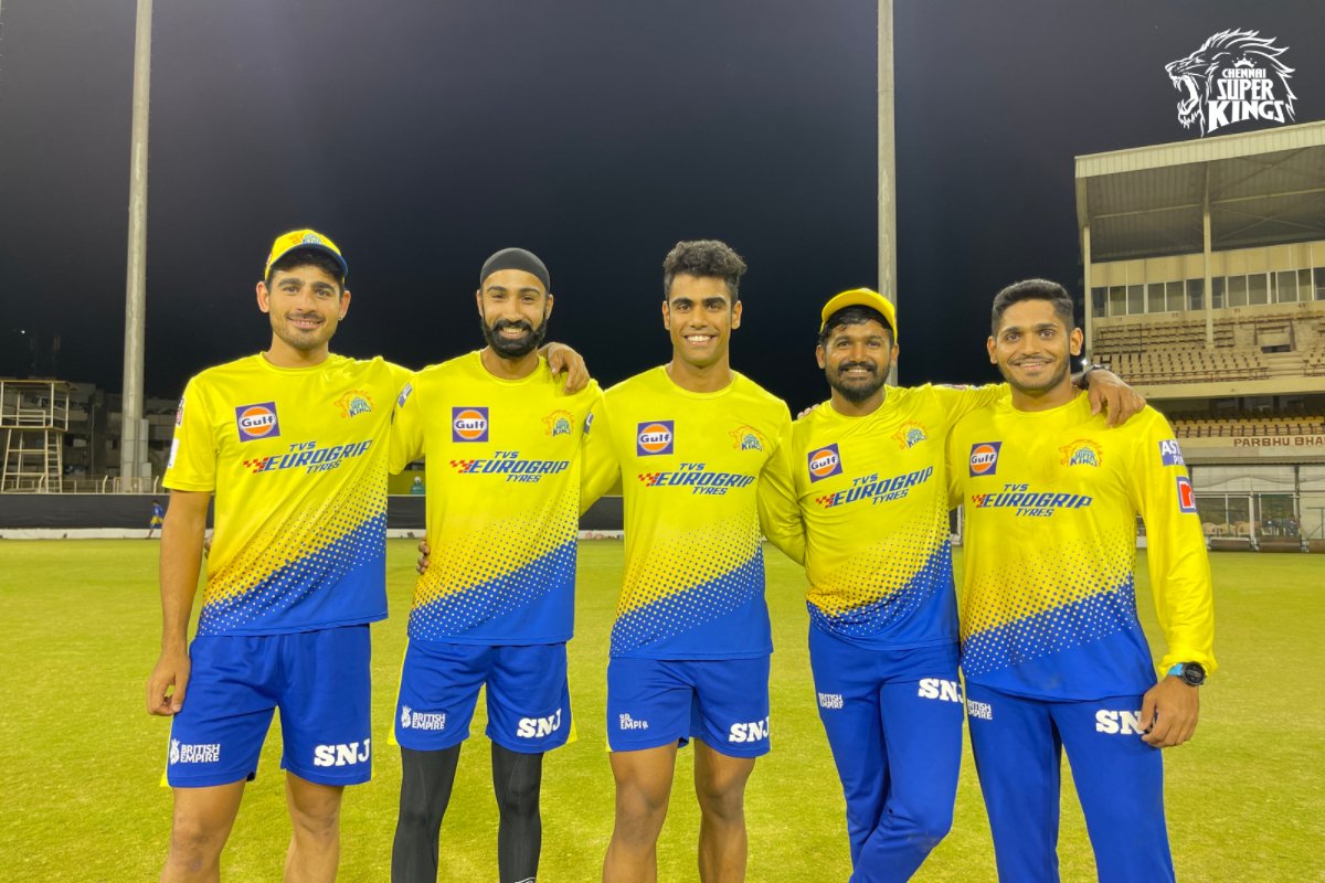 ChennaiIPL's tweet photo. Lion and Length Squad💪🏻

#WhistlePodu 🦁💛 https://t.co/LsaOD4TGl2
