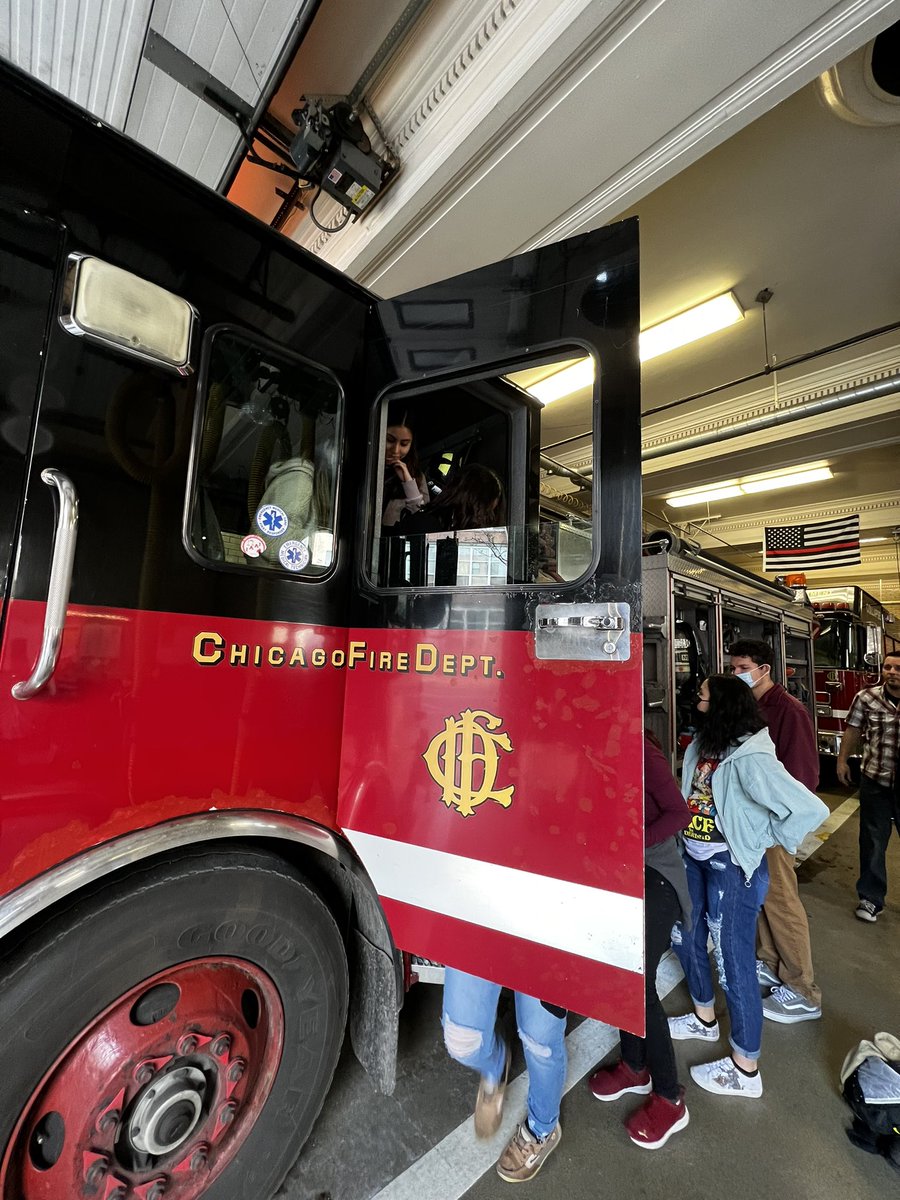 Thank you <a href="/CFDMedia/">Chicago Fire Media</a> for such a fun and informational tour! #MortonPride #OrgulloMorton