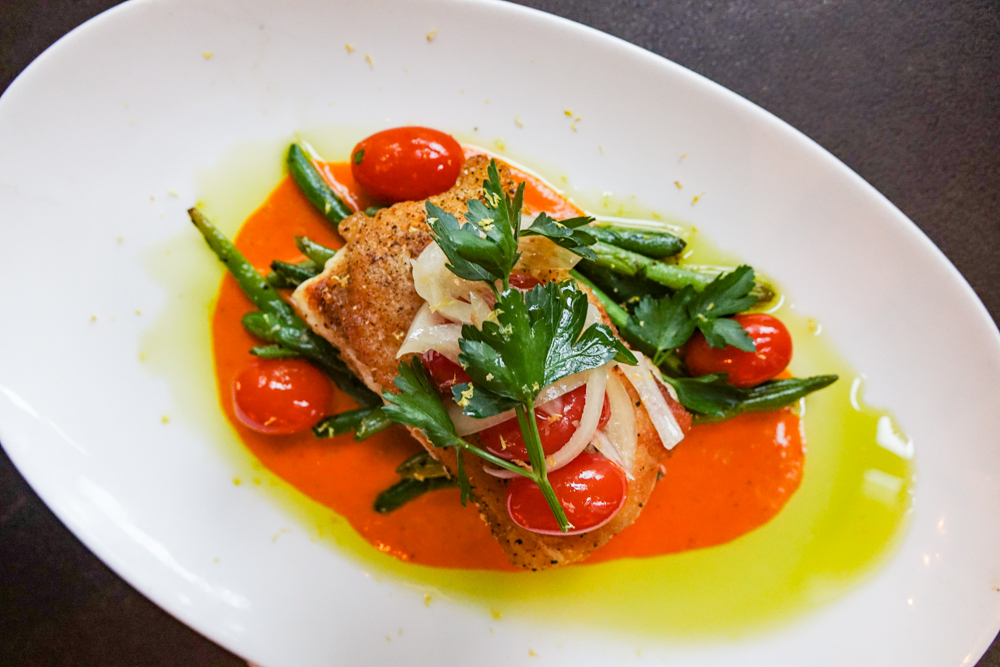 SCKBuckhead's tweet photo. Pan Seared Flounder - served with sautée pole beans, cherry tomato conserva, pickled vidalia onions and smoky tomato vinaigrette, all of these fresh, spring flavors sing beautifully together! #SCKBuckhead https://t.co/l5mUIfi9WC