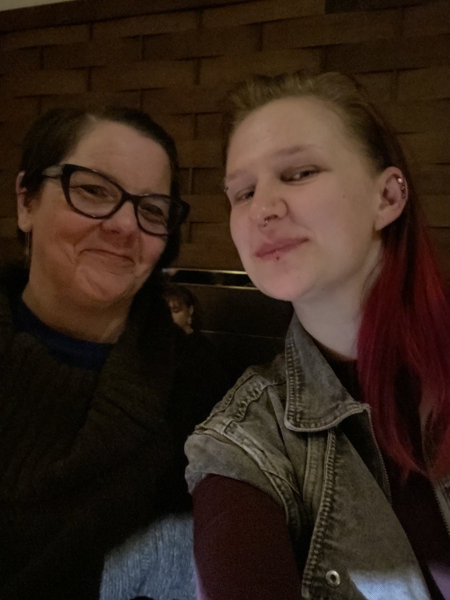 ezplishka's tweet photo. Meeting Twitter friends IRL is pretty fucking cool @ShayRD https://t.co/cAJNvbQoFb