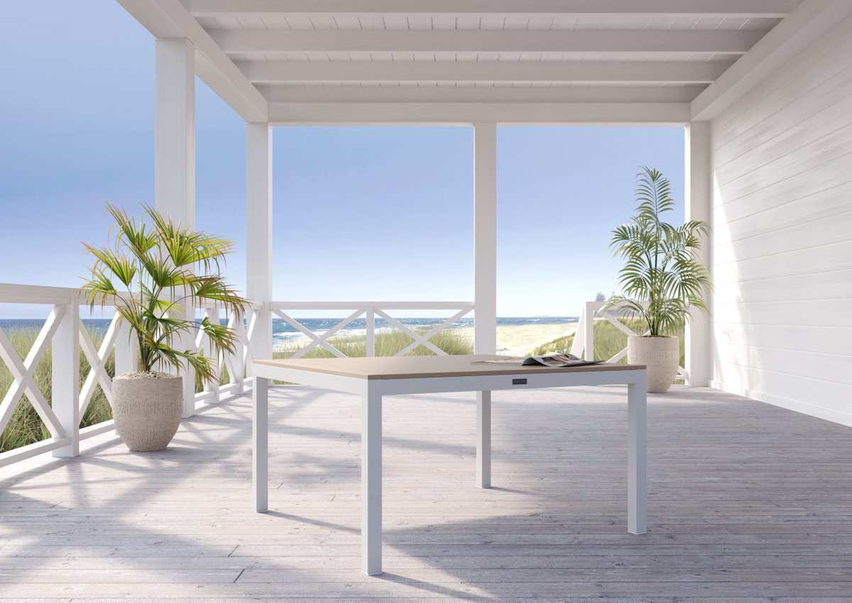 Featuring a streamlined aluminum silhouette and plush seating, the Echo Cushion Square Chat Table is timeless, adaptable, and in-stock now.

Discover more: bit.ly/3KfVb08
