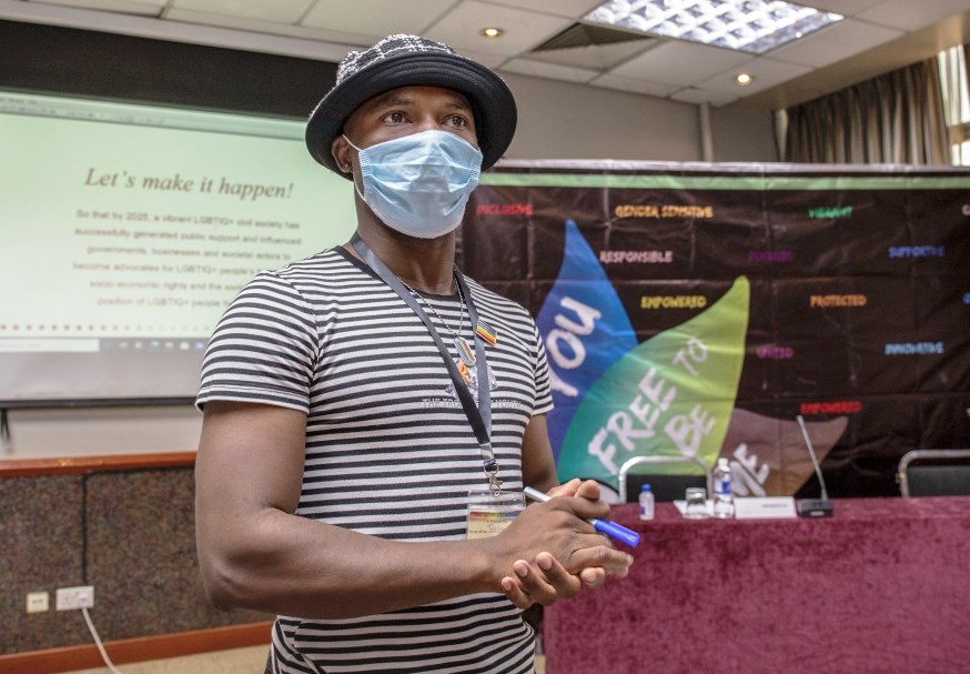 hivos's tweet photo. One of our programs that truly puts #LGBTIQ+ people and their organizations in the driving seat is #FreetobeMe. Check out the 2022 priorities of our local #CommunitiesofAction and meet some of their facilitators! 👇
https://t.co/AzOWJBVwJL https://t.co/h2CQTvGvZz