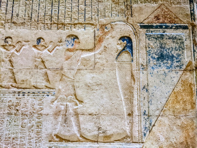 Can't quite describe how thrilled I was today to see scenes like this of the funerary rituals in the tomb of Petosiris. Serious goosebump moment ... 💛🇪🇬🙏🤩