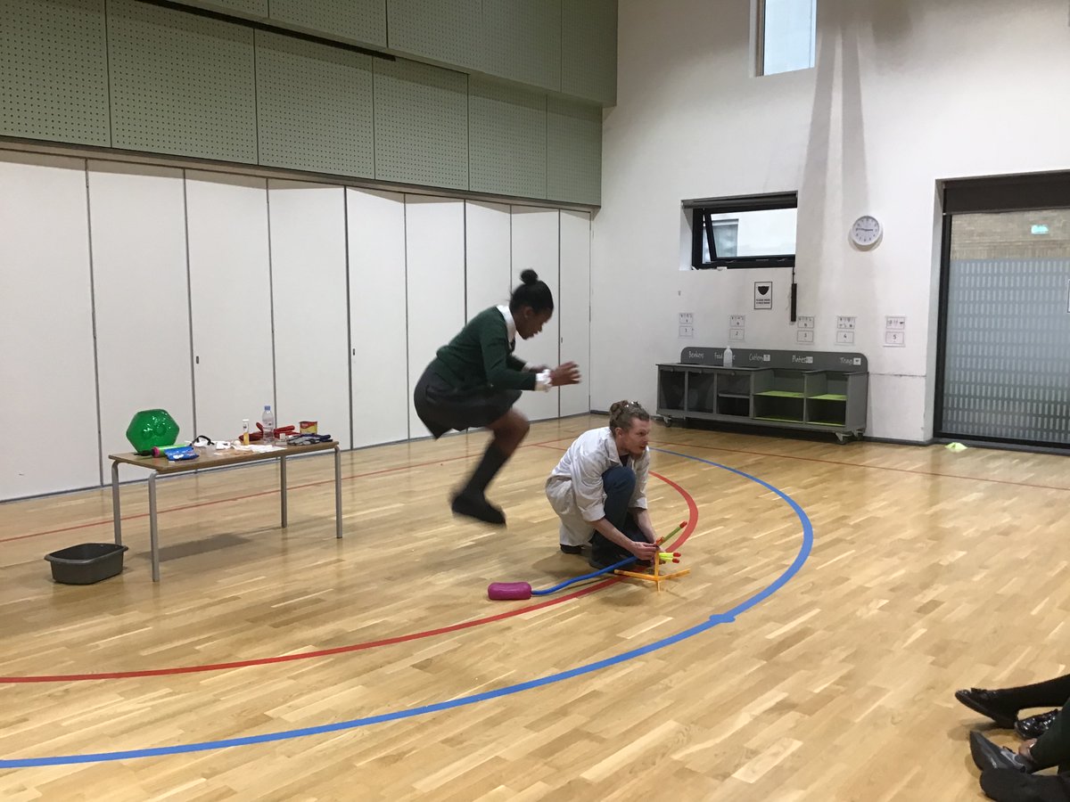 AlbionPrimary's tweet image. Silly Science Workshops were a HIT with year 6!  #APScurriculum #APSpupilworkshops