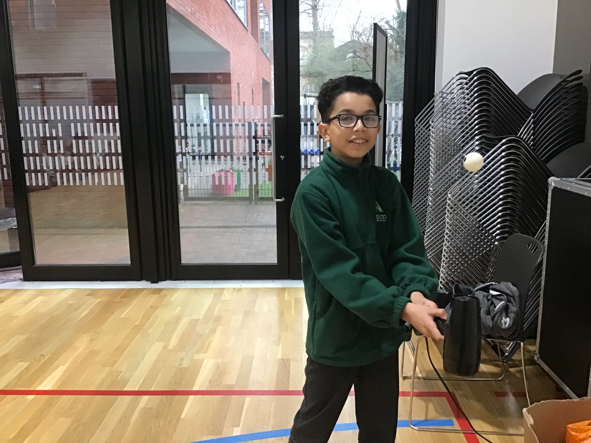 AlbionPrimary's tweet image. Silly Science Workshops were a HIT with year 6!  #APScurriculum #APSpupilworkshops