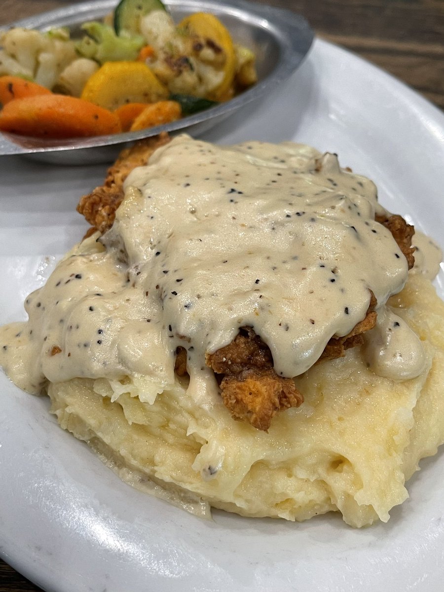 EatAtCrackers's tweet photo. Get our comfort food delivered through @Grubhub 

https://t.co/EeQViDgPtf https://t.co/JihsduFaQF