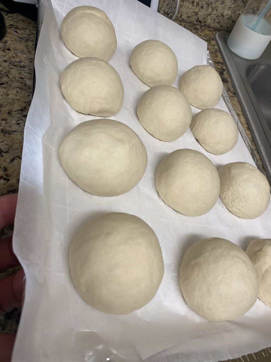 zackmonday's tweet photo. Homemade #bagels @mandaa_cummins #food #homemade #fromscratch https://t.co/I4vMGJMgNk