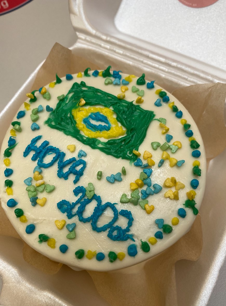 Our seniors today decorated their mini cakes from <a href="/Tasmeem/">Tasmeem تصميم</a> in celebration for their upcoming near graduation! 🎂 Here’s a look at a few of their creative works of art! #guqatar #classof2022 #graduation