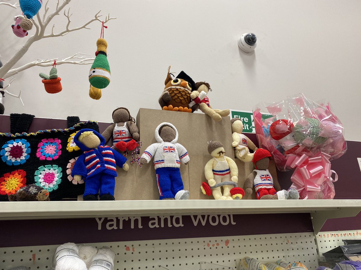 RobHodges23's tweet photo. Beautiful crochet work from Linda @Hobbycraft_PBO The store looked wonderful! Well done team 🥳🥳 https://t.co/PngdJm41Xt