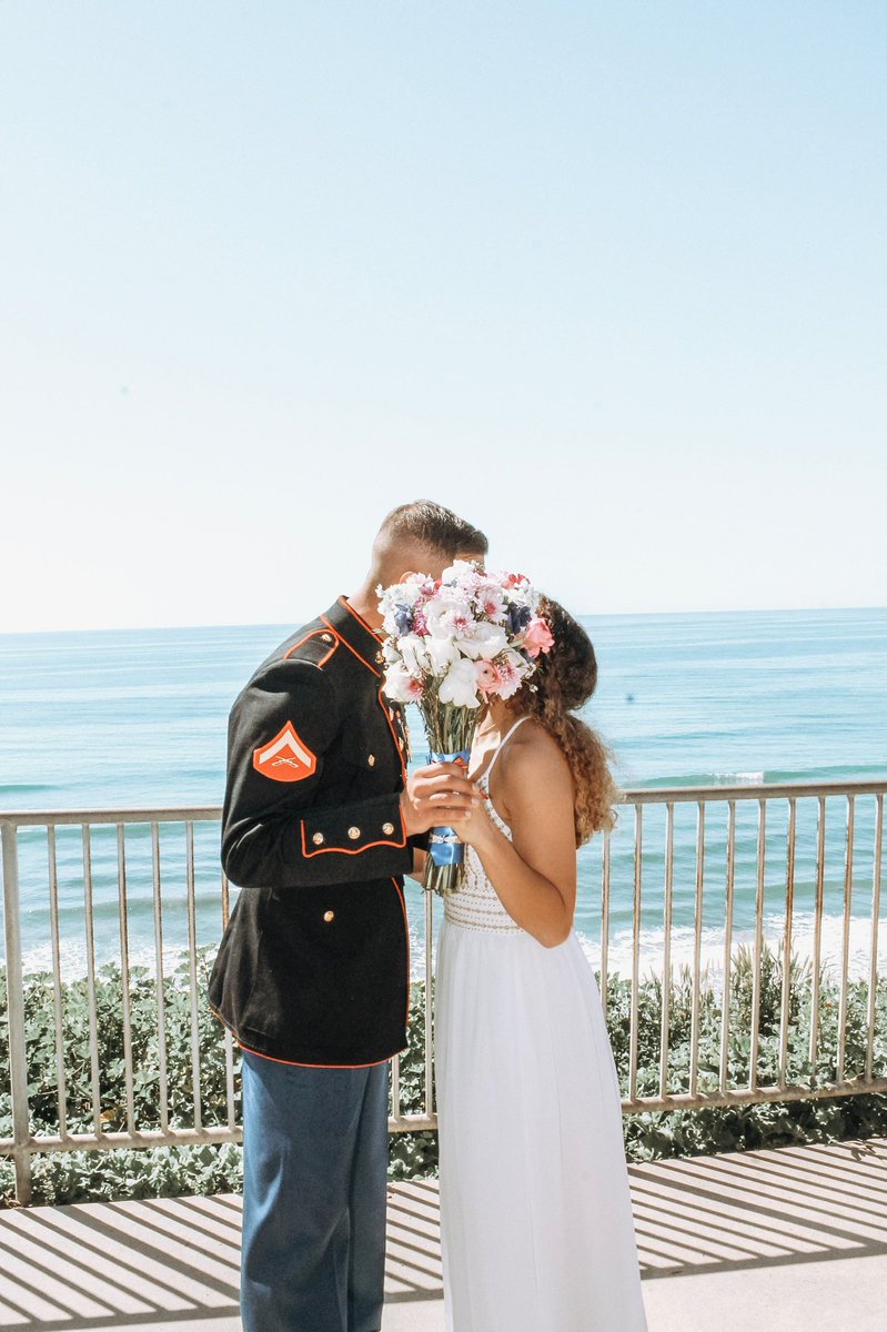 roman2vulyak's tweet photo. 3 years since I put that ring on the girl of my dreams💚 happy anniversary, love https://t.co/QvOaaEttXT