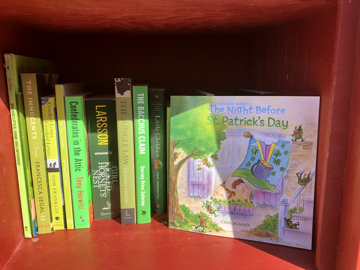 FriendsMillburn's tweet photo. Looks like a leprechaun has been visiting the Taylor Park Little Free Library today. Come see what lucky literary finds he left in there.☘️☘️☘️☘️☘️

#friendsofmillburnlfl
#friendsofmillburnlibrary
#StPatricksDay https://t.co/08B8kuY0yD