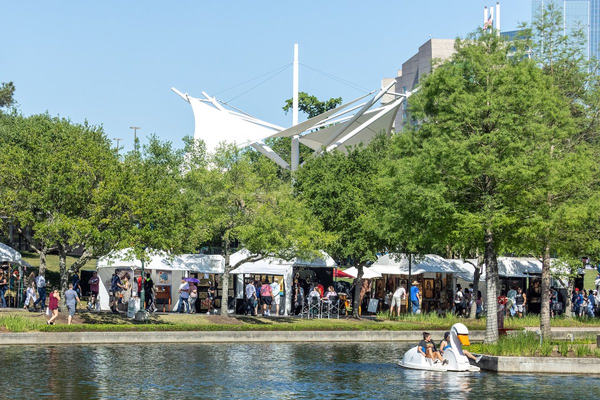 Hello Woodlands tweet media