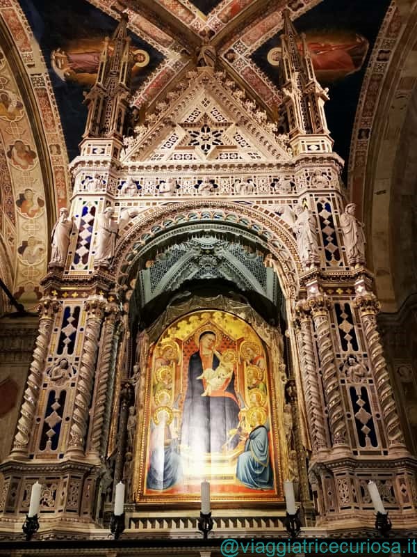 viaggiacuriosa's tweet photo. Il #tabernacolo marmoreo della chiesa di #Orsanmichele a #Firenze è un capolavoro di arte tardogotica: progettato e scolpito dall’#Orcagna fra il 1352 e il 1359, ospita la grande tavola della Madonna delle Grazie dipinta da #BernardoDaddi nel 1347: 👉https://t.co/exGm2ZVNQj https://t.co/CWHZ3rWf6R