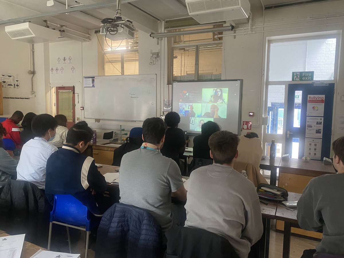 Thank you to the organisers of #MarsWeek22! We loved hearing from so many scientists about their careers in Space Physics with Year 12. To infinity and beyond! #BritishScienceWeek2022  <a href="/drbecky_/">Dr Becky Smethurst</a> @susanbuckleuk