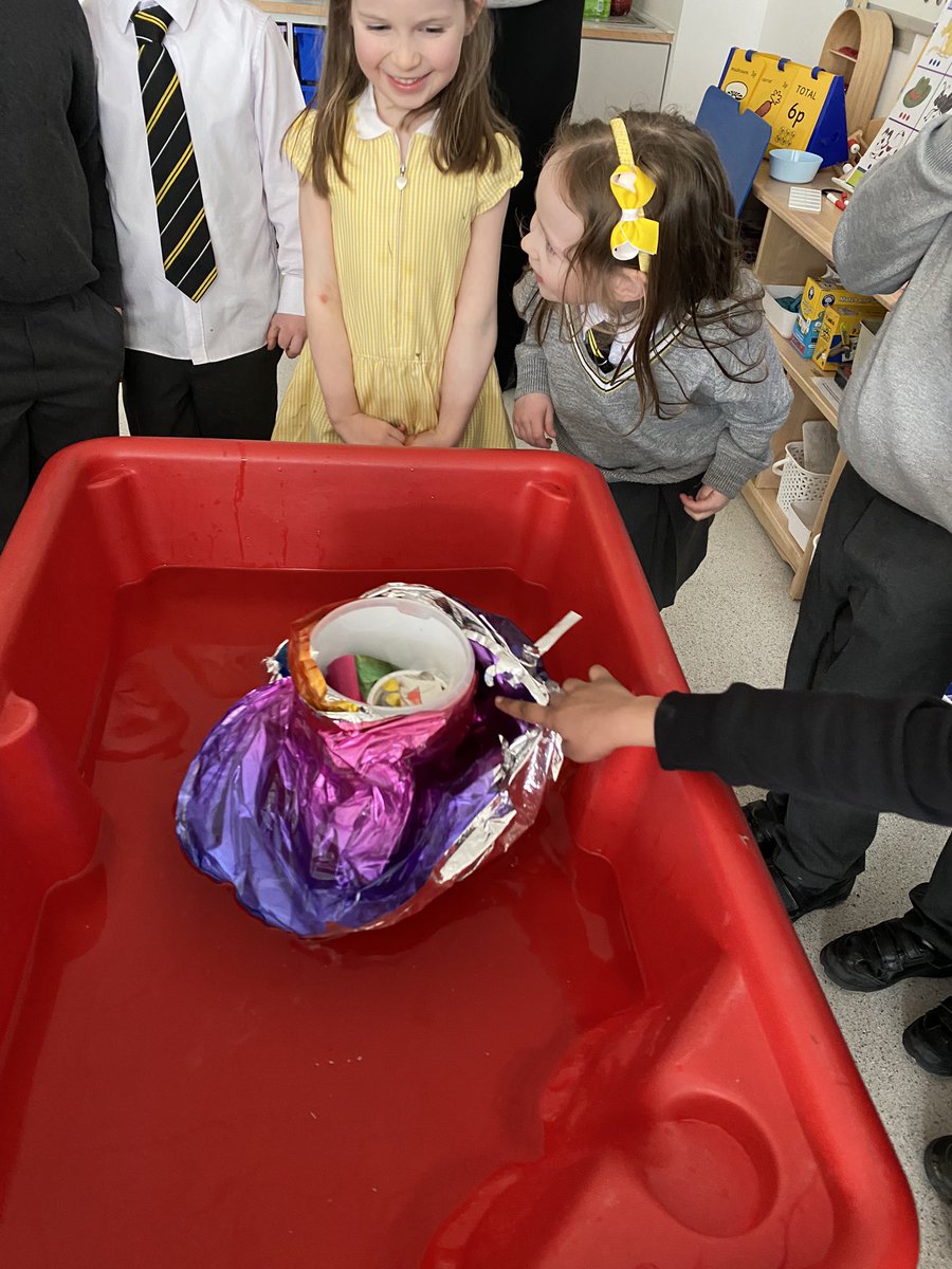 stclarespserc's tweet image. P1b loved testing out their boats this afternoon and making their hypothesis! 😀⛵️We were so excited to see them float! #ERCSTEM