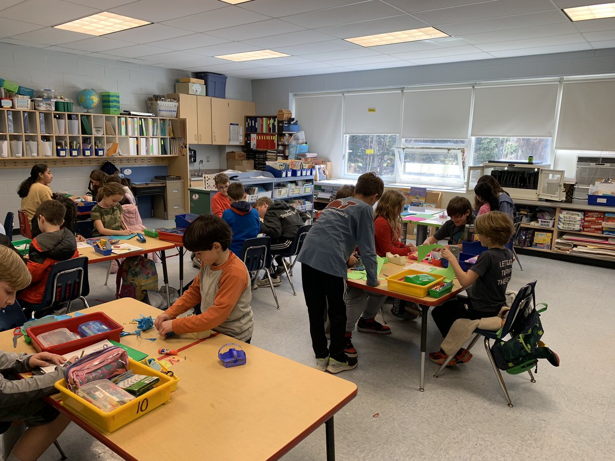 tpressler3's tweet photo. Spending time with our sixth grade buddies making spring baskets, coloring and spring word searching!! 🌸🌼🌺🐣 @southoldelem @ellen_oneill @monicarowsom https://t.co/wMjLVy4IrK