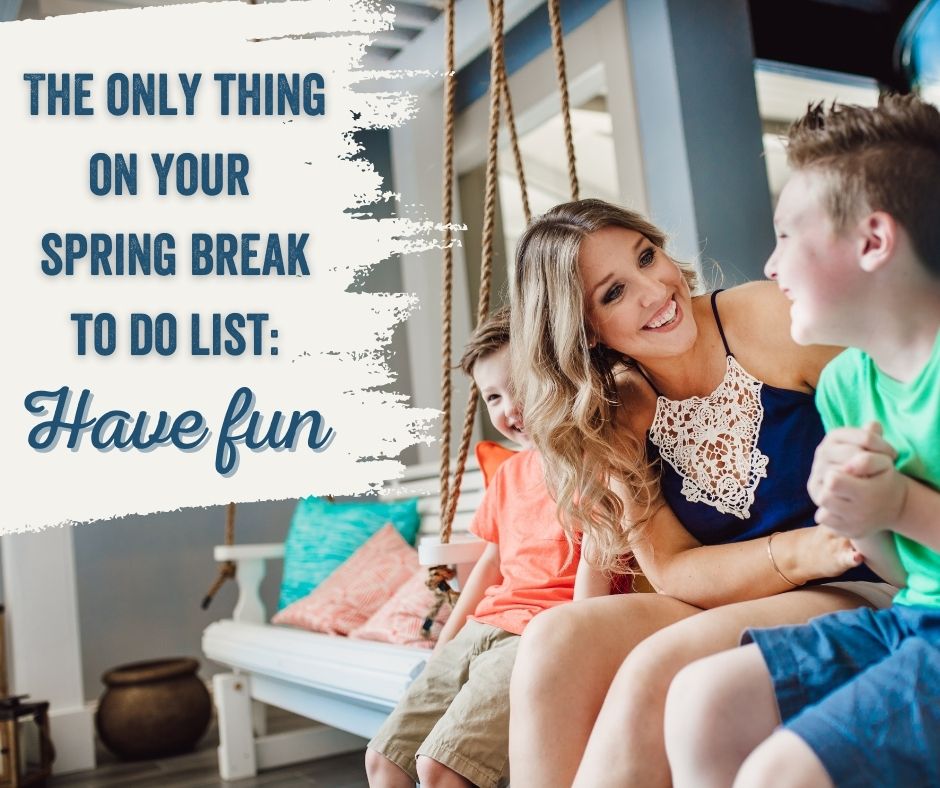 Turn your Spring Break Out Of Office notice on and book the Jolly Mon Indoor Water Park Package so the kids can splash and you can relax. Package Includes accommodations for 4 and water park passes for 4 for each day. Use this link to book now: bit.ly/3pzXwuP