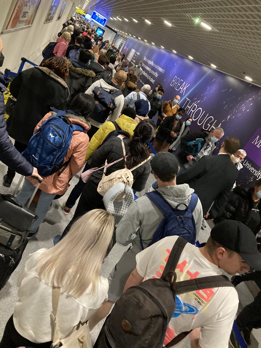 ChrisHallamLaw's tweet photo. @AndyMitten @manairport Not much better trying to get back in - Qs at immigration https://t.co/92fDjmTqX0