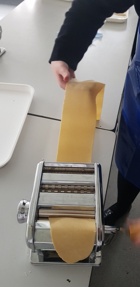 MrsDaviesDT's tweet photo. So very proud of my Year 10 Food and Nutrition pupils @chepstowschool today. Made pasta yesterday then went on to make 'Spinach and Ricotta Ravioli' served with 'Roasted Tomato and Garlic Coulis' #challenge #deepeningthinking #presentation #skills https://t.co/oyUZHIqcqy