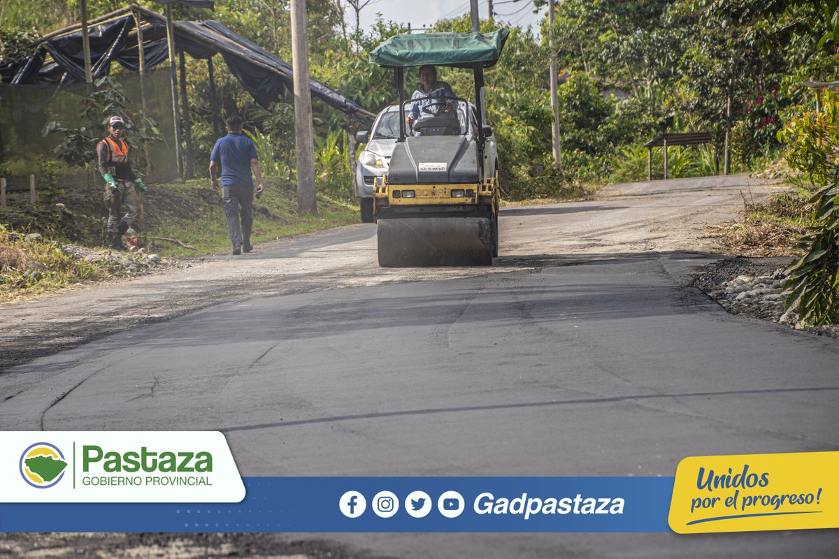 GadPastaza's tweet photo. ¡No improvisamos, PLANIFICAMOS!

Por administración directa, avanzan los trabajos de bacheo asfáltico y corrección en zonas de asentamiento de la vía Los Ángeles – Unión Base, con una longitud de 4 kilómetros.(1/2) https://t.co/2JHmCtN2Ht