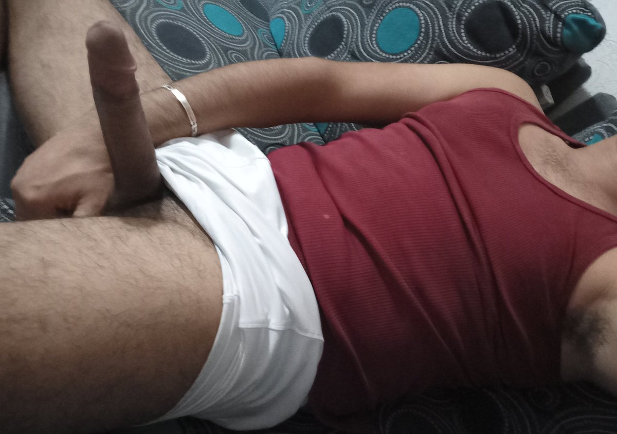 Abraham27625464's tweet photo. Buenas 🤗 
@EncuentroGayMty @Casitamty @coliseofug_ofi https://t.co/aCIEGZpISk