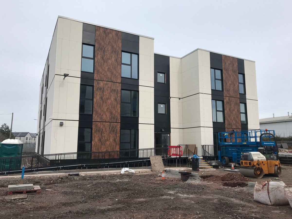 Amazing afternoon yesterday meeting Ken Mercer <a href="/BeattiePassive/">Ron Beattie</a> to see the excellent scheme at Ferry Lane in Cardiff - an exciting development of 48 relocatable new modular homes split across 3 apartment blocks #affordablehousing #mmc