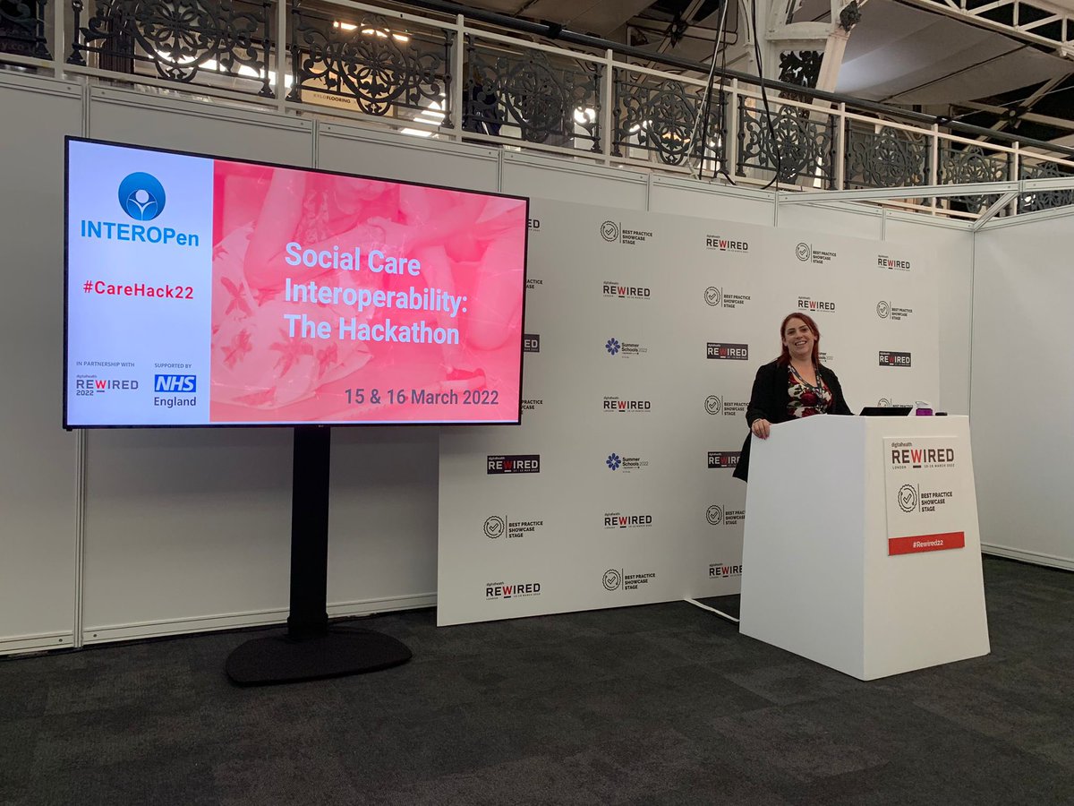 Emma Harris 💚 tweet media