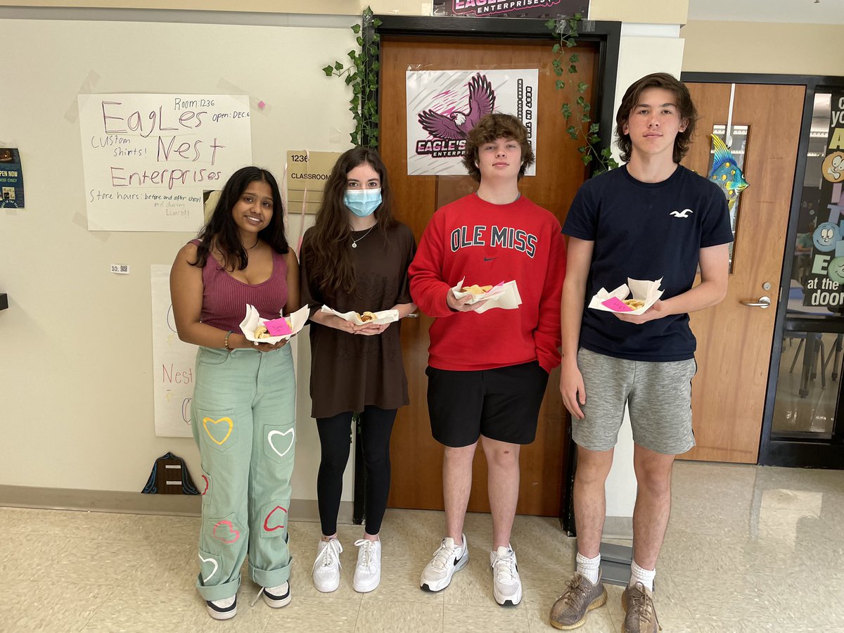 EaglesNestEnt's tweet photo. Look at our hard working students getting Chick-fil-a for working in the school store! #ENE #Eaglesnest #Studentrun #Schoolstore #Milton @JonesBC_MHS @TamiSaren @richspierto @MiltonHighSch https://t.co/ZSK6KddjBy