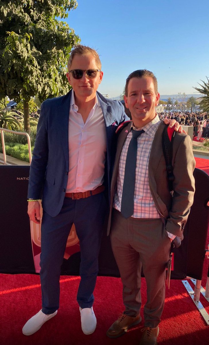 SuperpowersPod's tweet photo. “I always loved sports, but you have to like the writing more than sports.” - @RapSheet, Ian Rapoport on the #podcast talking about his career as a sports writer. #NFL 
https://t.co/SOL6QL3CB3 https://t.co/mHWeniuTXj