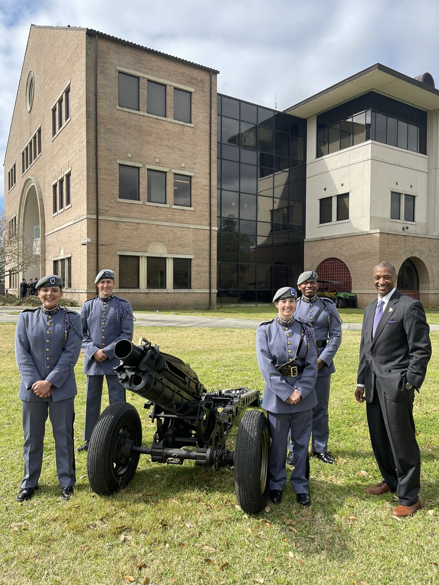 WFTate4's tweet photo. Thankful to launch a corridor to support military studies, cybersecurity research, and leadership studies @LSU We seek to protect and serve our businesses, government agencies, and the people of the state. These students are the best in ROTC and cyber defenders💜💛 https://t.co/McIq1rZZKn