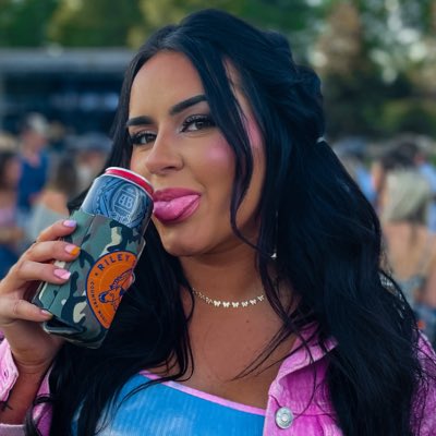 Courtneygrayyy7's tweet photo. #NewProfilePic https://t.co/88gAvZG350