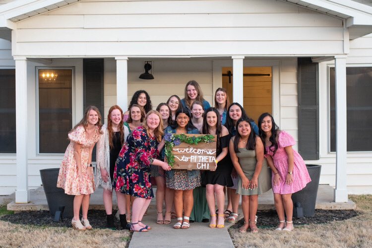 pithetachi's tweet photo. Tea Party Spring 2022 🐘💜✨

We had a blast celebrating our newest members last night! The passion the girls have for God and our organization is evident just by talking to them. We’re so excited to grow with this group! https://t.co/F1gjb4jaAj