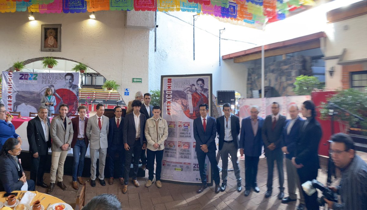 edgarmendozator's tweet photo. Anuncian la Feria de Texcoco 2022 #texcoco2022 #feriadelcaballo @PedrohacesO https://t.co/fqI0UTELIu