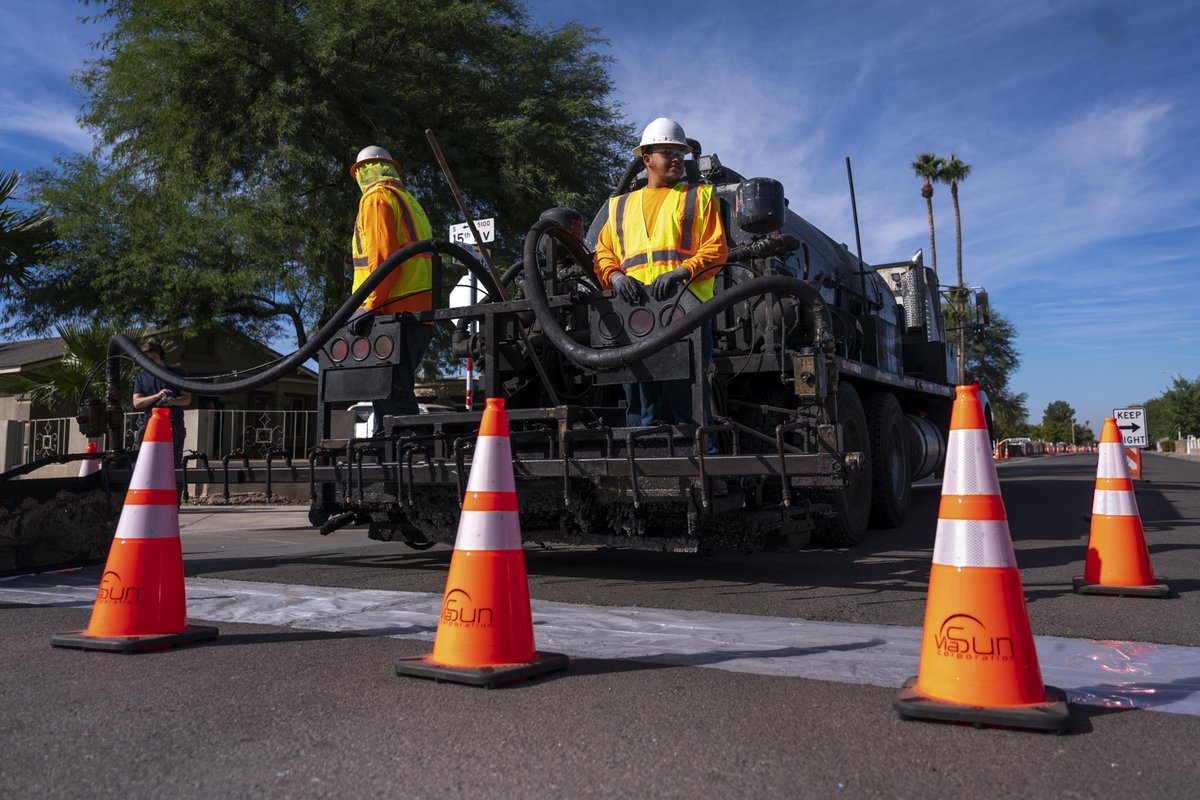 vettieroe's tweet photo. High fives to the #women who worked on @CityofPhoenixAZ's #CoolPavement Program for receiving the @WTS_Phx 2022 Innovative #Transportation Solutions Project of the Year! A great collaboration btwn @StreetsPHX and @ASU! https://t.co/GrLM7XX7rM https://t.co/G4rCnf1mlt