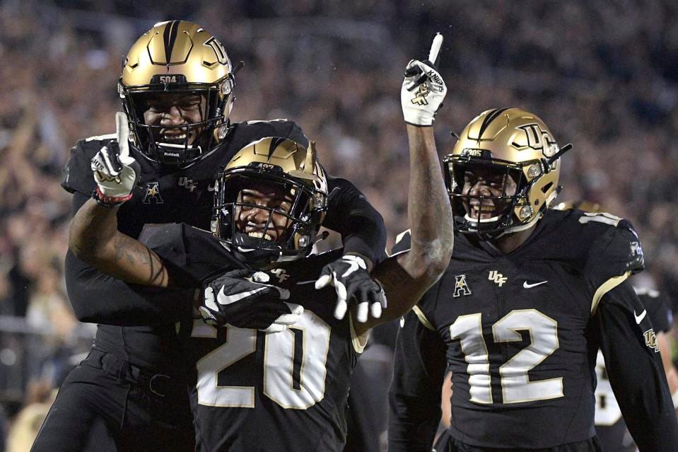 tylarwiltz's tweet photo. Blessed to say I’ve received an offer from UCF‼️‼️ @T_WILL4REAL https://t.co/km9YPAZSNk