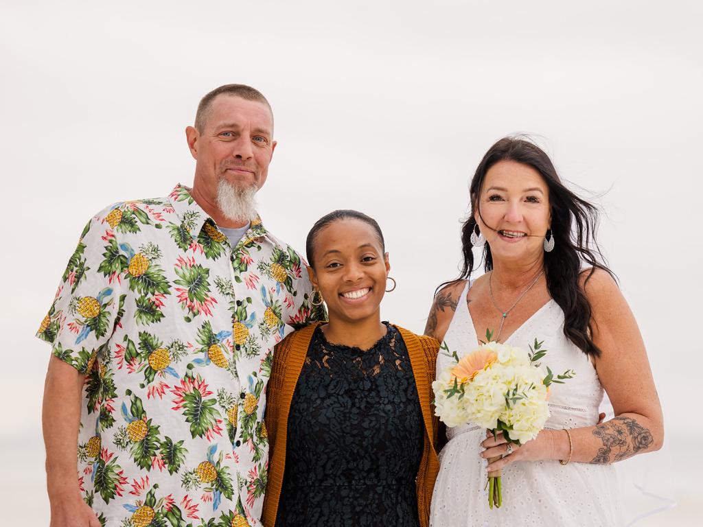 ExperienceLove3's tweet photo. Sometimes simple is better. 

This wedding wasn’t about the fanciest dress/suit or the most expensive decorations - it was simply about LOVE ❤️ 

Nothing is better than pure and unfiltered LOVE ❤️ https://t.co/vDP487GMUY
