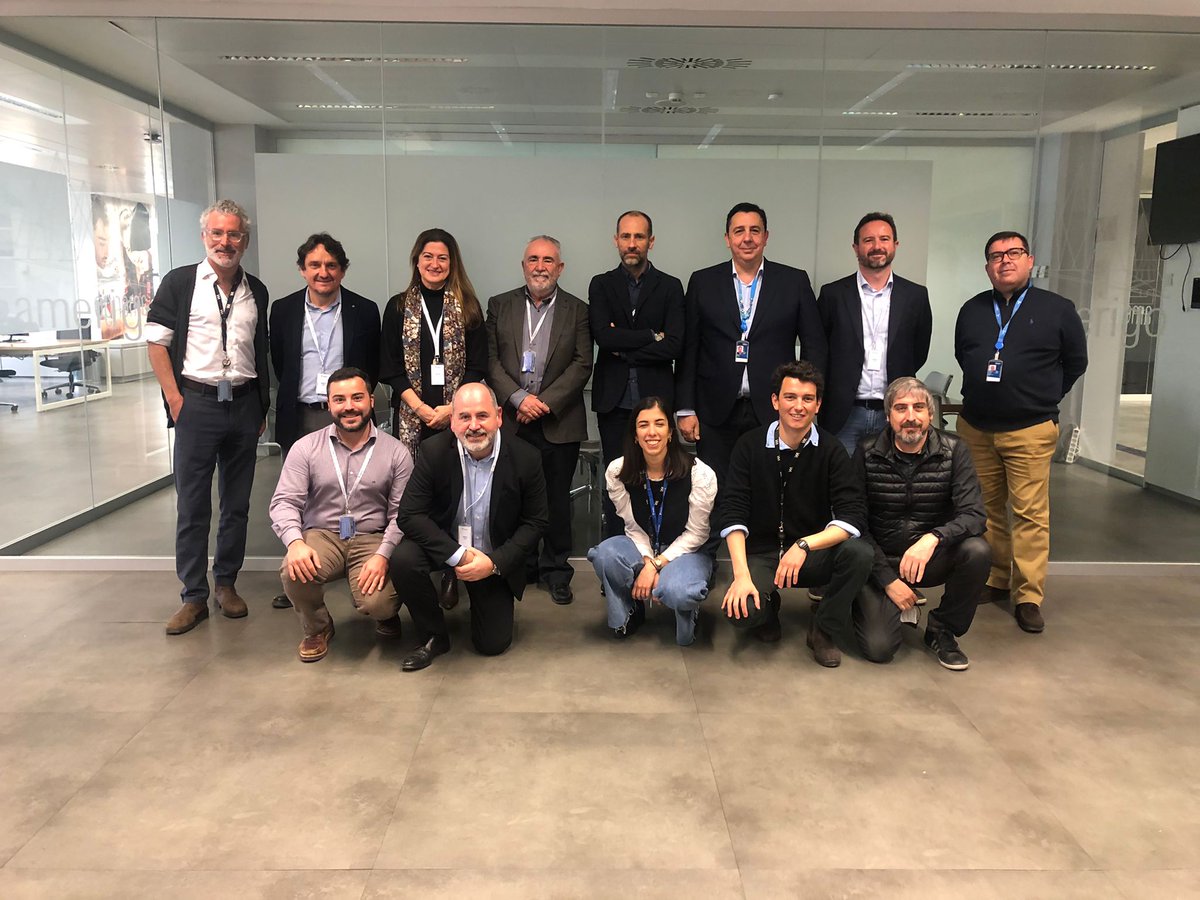 OpenFuture_'s tweet photo. Hoy Open Future ha recibido una visita muy importante.🙌

El equipo de @FValenciaport y @AutPortValencia han estado en nuestras oficinas. Así reforzamos nuestro compromiso de construir un hub de innovación que revolucione el Puerto de Valencia.

¡Ha sido un placer! https://t.co/gGtsP1Gvxe