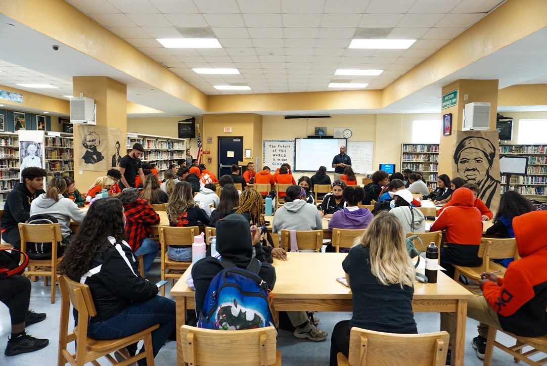 Great Minds Great Athletes focuses on the importance of mental and emotional wellness among student athletes.

This past week <a href="/PositiveCoachUS/">Positive Coaching Alliance</a> conducted their Triple-Impact Competitor® workshop Hialeah Senior High School.