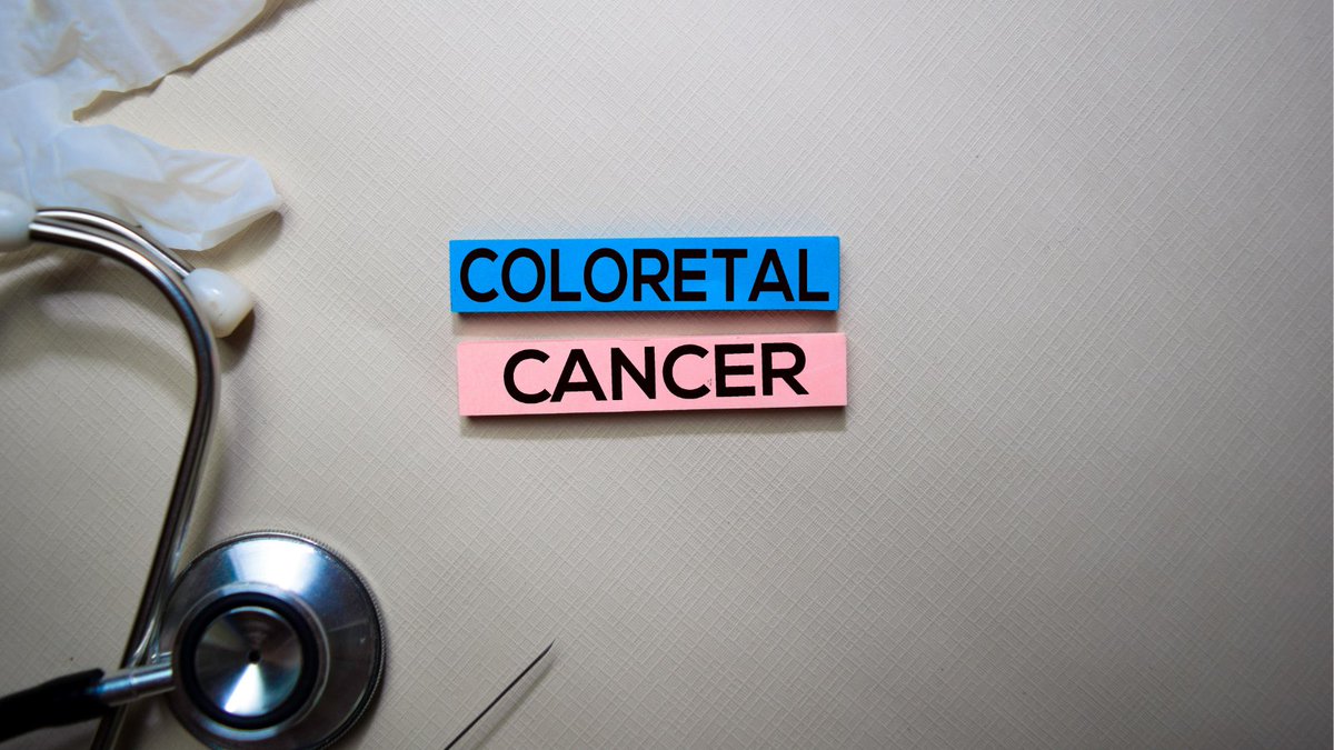 HealthyUClinics's tweet photo. Colorectal Cancer is the 3rd leading cause of cancer-related deaths in the United States! This article written by Dr. Daniel Talamo discusses steps you can take to minimize the risk.
https://t.co/E5BJ68rLk0 https://t.co/jOqHpPECYq