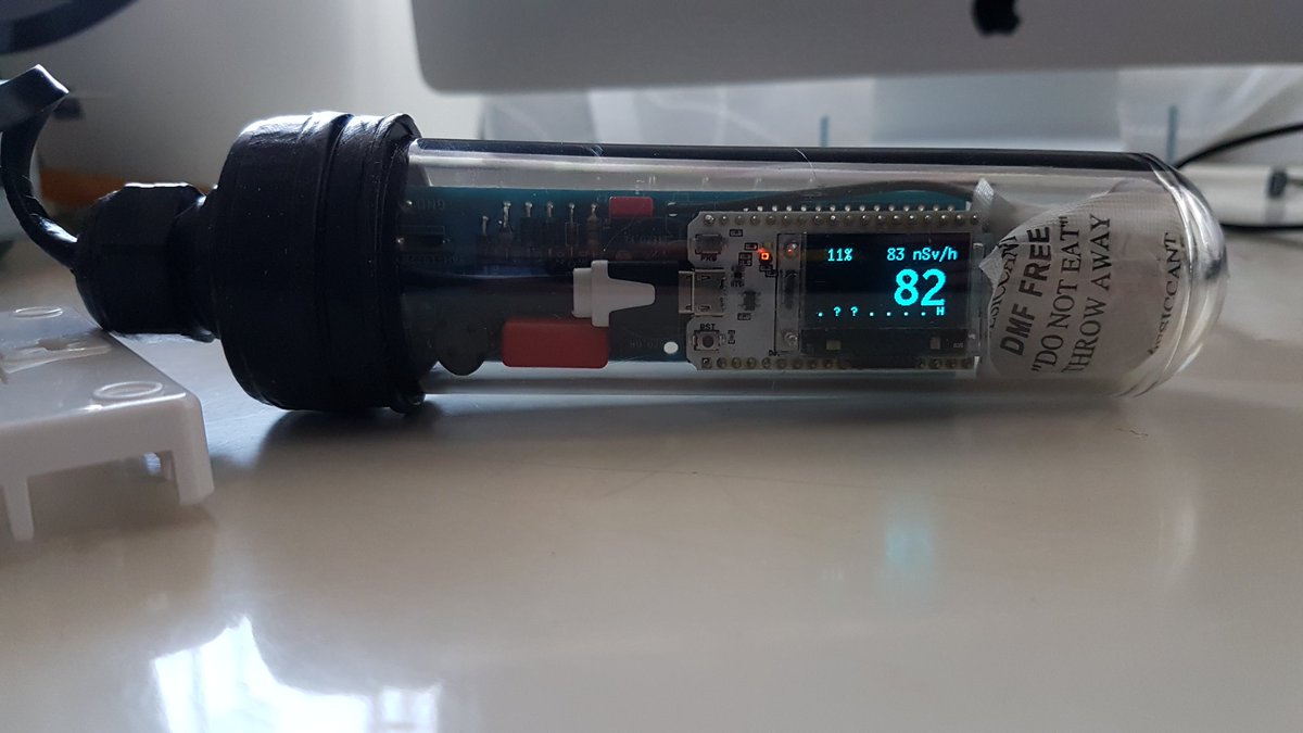 MarkVornhusen's tweet photo. Für alle Fälle hab ich mir nun einen Geigerzähler besorgt. #Multigeiger https://t.co/dHmylc8jCD
