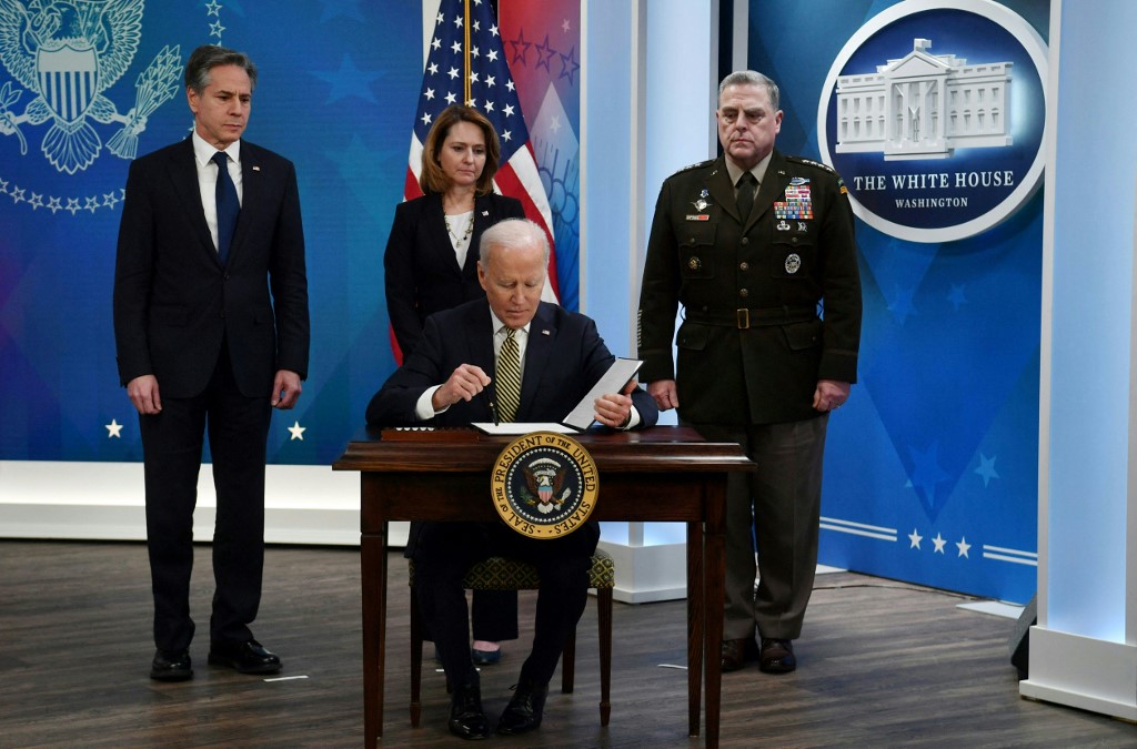 CGTNEurope's tweet photo. US President Joe Biden participates in a signing ceremony after announcing more funding for Ukraine.
Credit: Nicholas Kamm/AFP https://t.co/ewdi7IiTTX