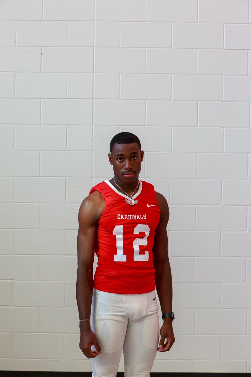 CoachCarmichEAL's tweet photo. 🚨2022s STILL AVAILABLE!🚨
🗣COACHES I still have 4 guys left!

#TheFinal4
#11 DB 5’11 165 @speedkills_kell
#16 LB/RB 5’11 195 @KadenBryant9
#12 WR 6’2 185 @datherealest_
#22 LB/RB 5’9 200 @bam2iffy

#JonesboroU🧬 #RecruitJBoroFB🧰 https://t.co/GLg2x7fA9V