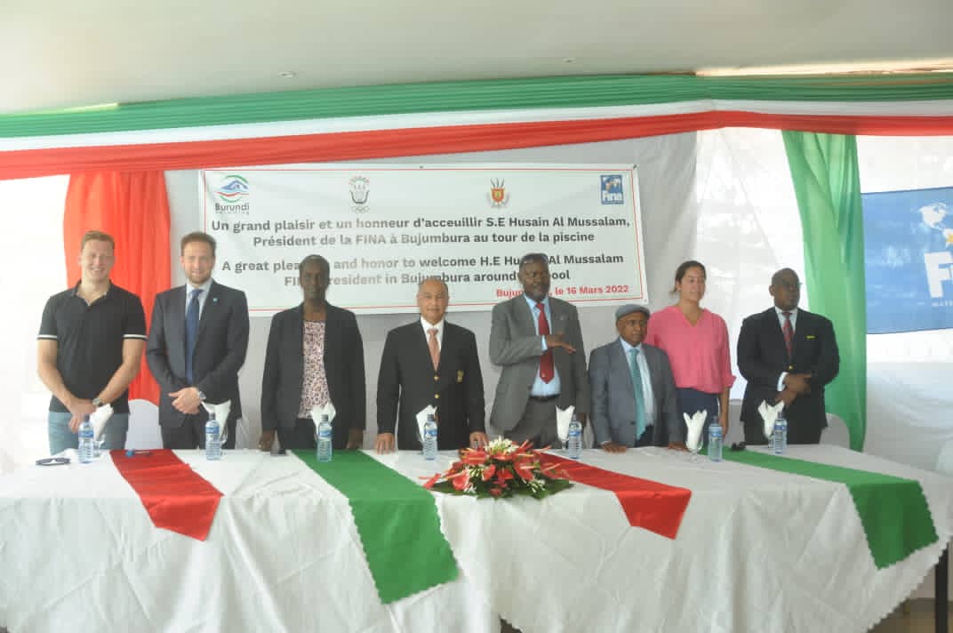 NationalComite's tweet photo. Le président de la Fédération Internationale de Natation @fina1908  Husain Al Mussalam accompagné de celui de la Confédération Africaine de la Natation (#CANA) Sam Ramsamy et Donald Rukale de la Zone III ont foulé le sol burundais. Ils ont été accueillis avec honneur au #Burundi https://t.co/7lyx6keQCn