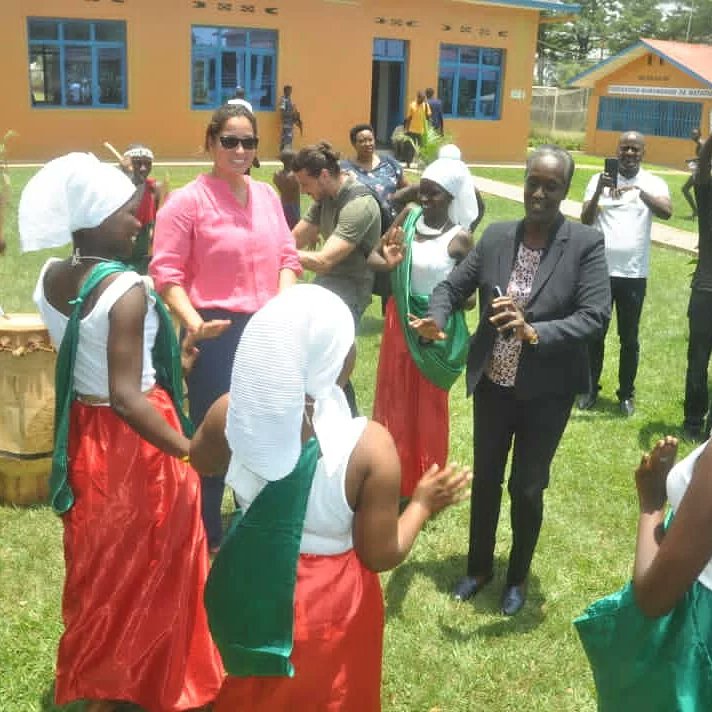 NationalComite's tweet photo. Le président de la Fédération Internationale de Natation @fina1908  Husain Al Mussalam accompagné de celui de la Confédération Africaine de la Natation (#CANA) Sam Ramsamy et Donald Rukale de la Zone III ont foulé le sol burundais. Ils ont été accueillis avec honneur au #Burundi https://t.co/7lyx6keQCn