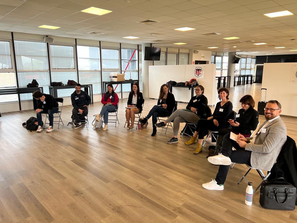 UNIPAAR's tweet photo. 🏉 Retour sur le 1er Forum Formation organisé au @StadeToulousain  
Une grande réussite avec 2 propositions :
✍️ Gestion des Conflits ; 
✍️ Communiquer, Coopérer, Manager efficacement.
Merci à tous les participants pour leur implication, travail et bonne humeur ! https://t.co/SZLxbwjOFu