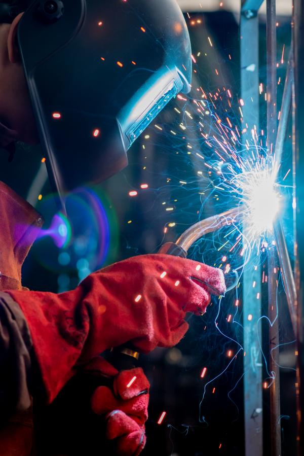LeedsInspired's tweet photo. Check out this @Transform_Leeds 3 day durational welding performance. We've booked our tickets already.
https://t.co/borJpXU3vZ https://t.co/EgLxCdL0hr