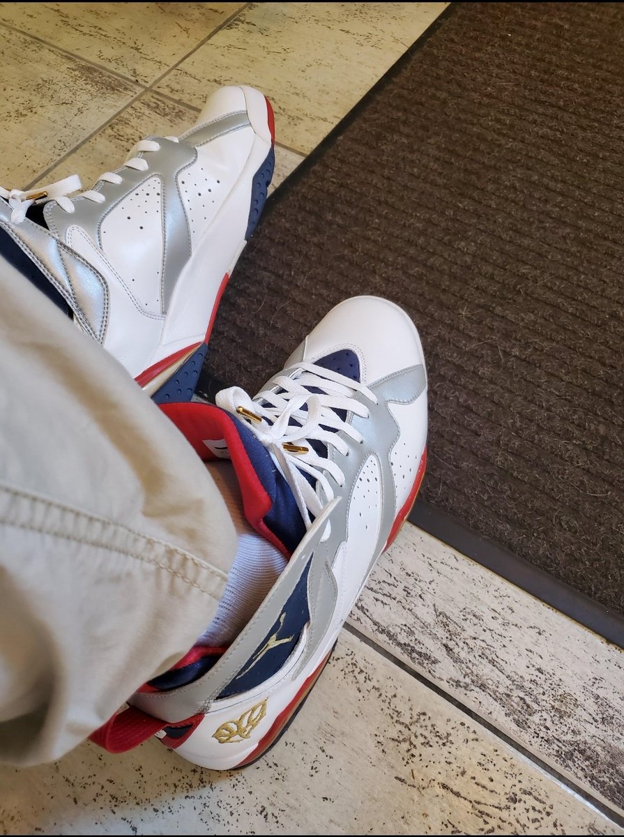 IntoxEdp's tweet photo. @SneakerNews https://t.co/TACcPivGYa