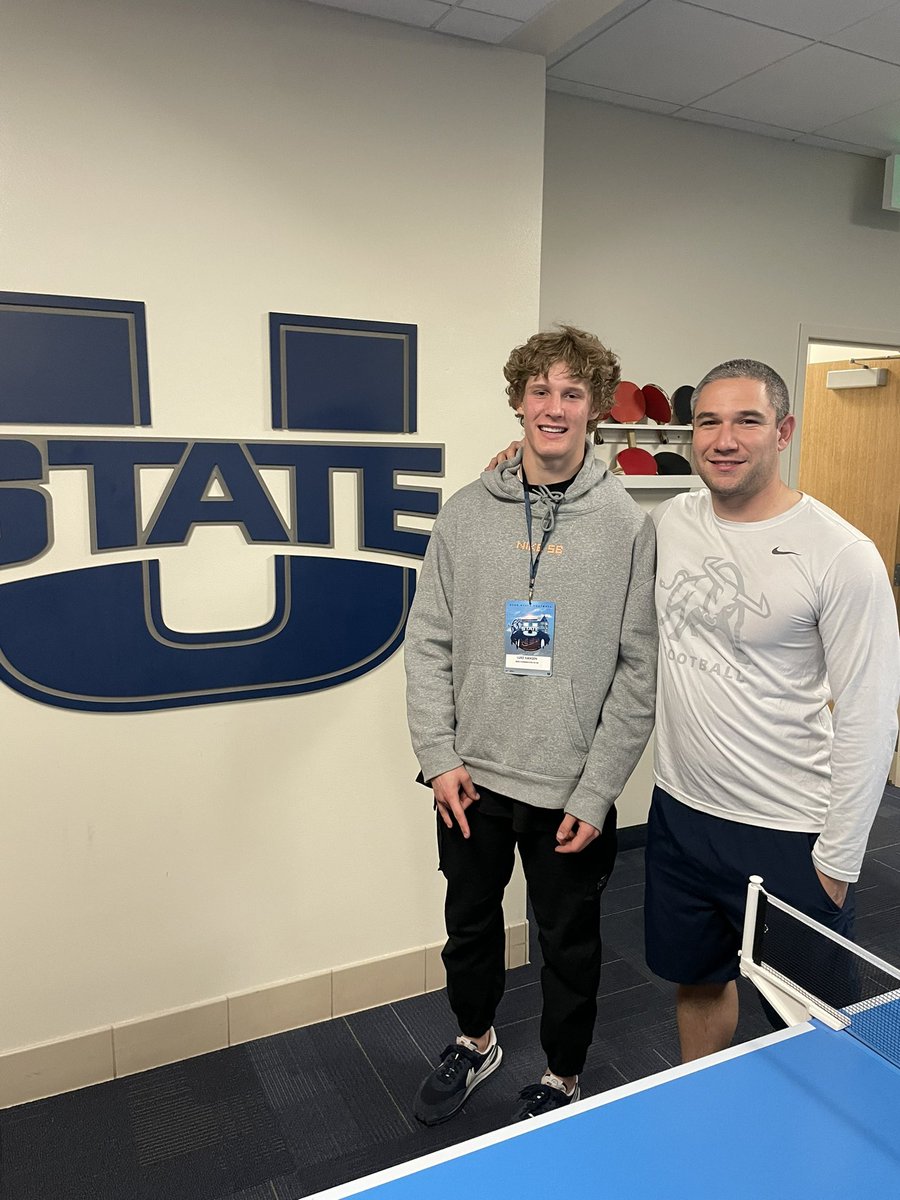 LukeHansen05's tweet photo. Had an amazing time up @USUFootball thanks to @Coach_Zuck and @DjTialavea_86 ! Loved meeting all of the players and coaches! GO AGGIES!! @racheljharris @CHbanderson @AnthonyJTucker @CoachBanda @All_Poly_Sports @CodyCaputo3 @c_bangs @coatsie20 https://t.co/R8tBDfHcnF