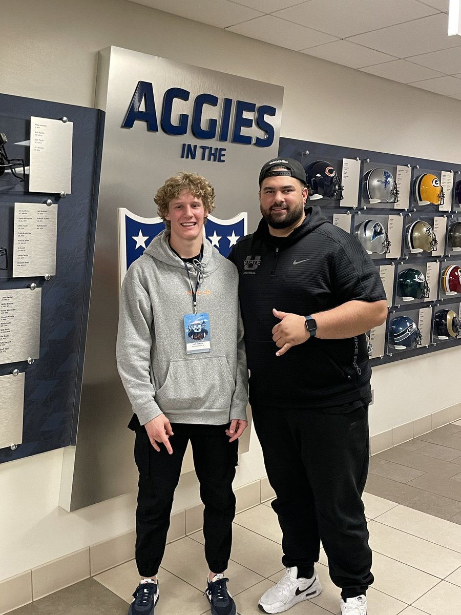 Had an amazing time up <a href="/USUFootball/">USU Football</a> thanks to <a href="/Coach_Zuck/">Mike Zuckerman</a> and <a href="/DjTialavea_86/">Coach D.J. Tialavea</a> ! Loved meeting all of the players and coaches! GO AGGIES!! @racheljharris <a href="/CHbanderson/">Blake Anderson</a> <a href="/AnthonyJTucker/">Anthony Tucker</a> <a href="/CoachBanda/">Ephraim Banda</a> <a href="/All_Poly_Sports/">All Poly Sports</a> <a href="/CodyCaputo3/">Cody Caputo</a> <a href="/c_bangs/">CBangs</a> <a href="/coatsie20/">Daniel Coats</a>